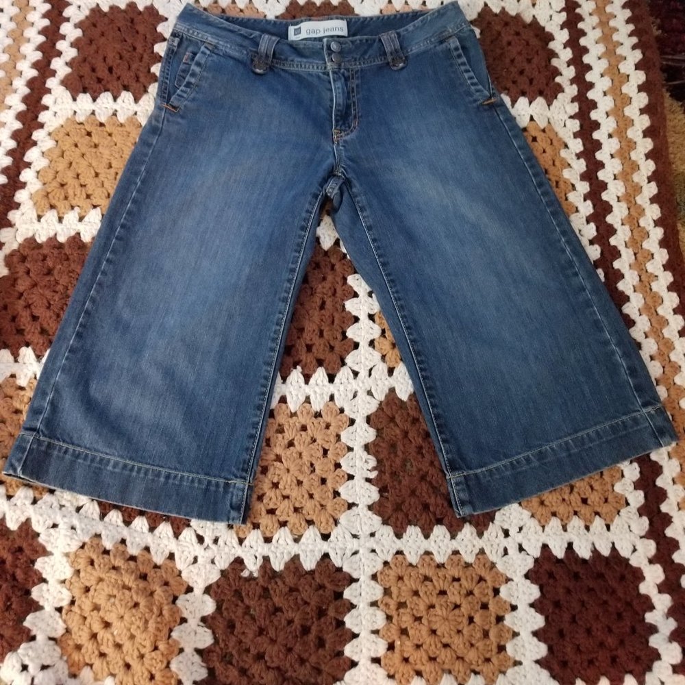 2 PAIR DEAL - GAP & LEVI'S SIZE 8